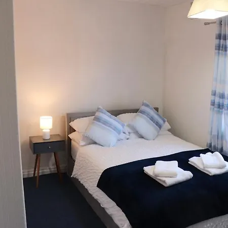 Spacious&Comfortable 3 Bedroom House - FREE WiFi&FREE Parking Leeds  Exterior foto