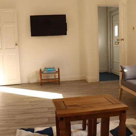 Spacious&Comfortable 3 Bedroom House - FREE WiFi&FREE Parking Leeds  Exterior foto