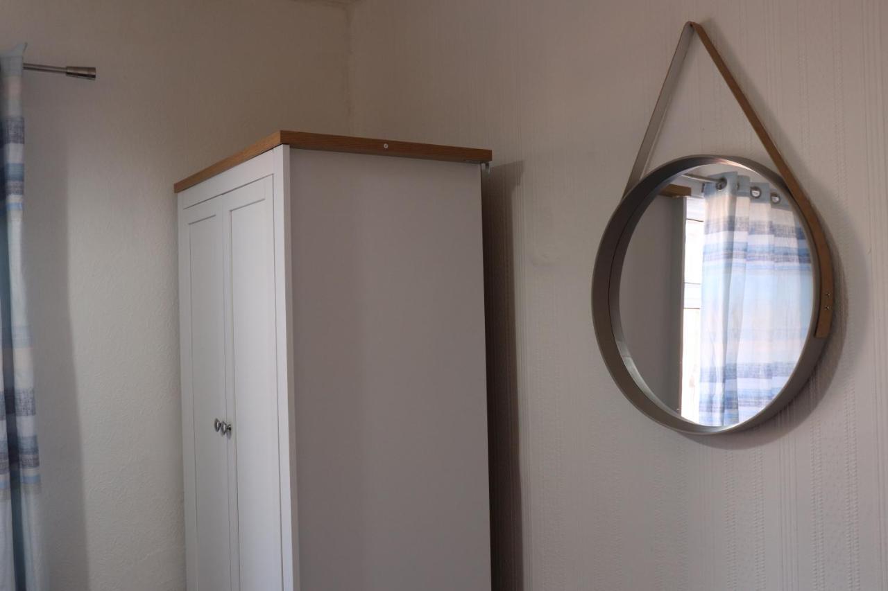 Spacious&comfortable 3 Bedroom House - Free Wifi&free Parking Leeds (West Yorkshire)