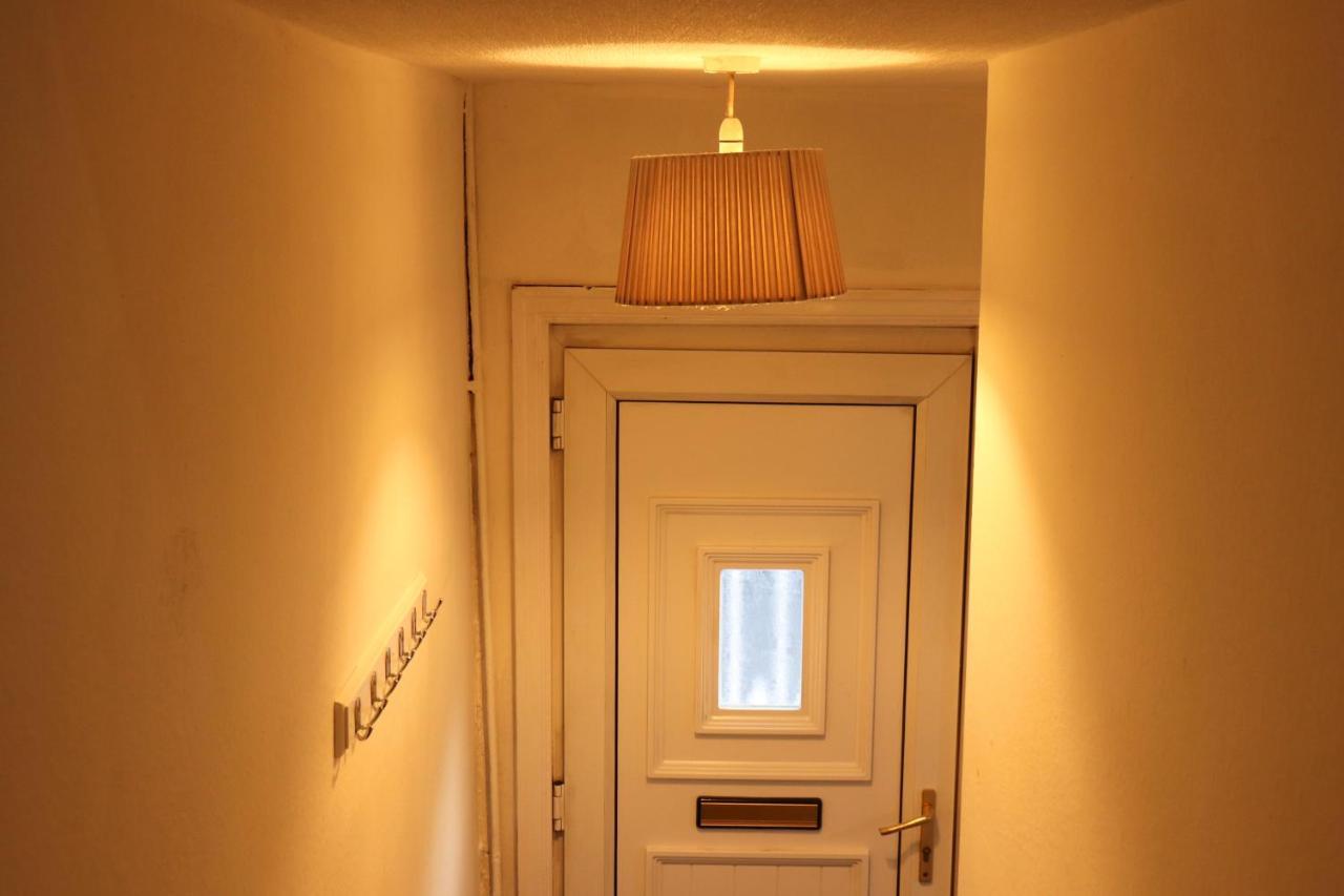 Spacious&comfortable 3 Bedroom House - Free Wifi&free Parking *
